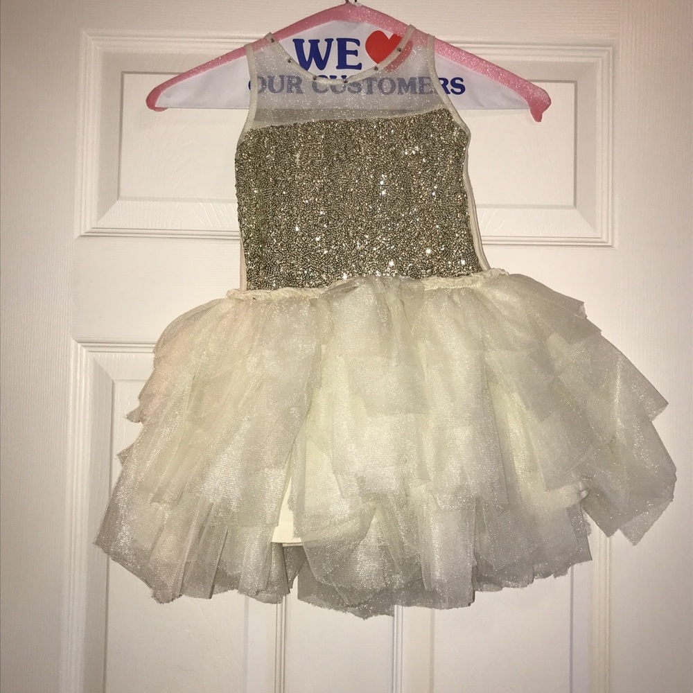 Little girl dress size 2T